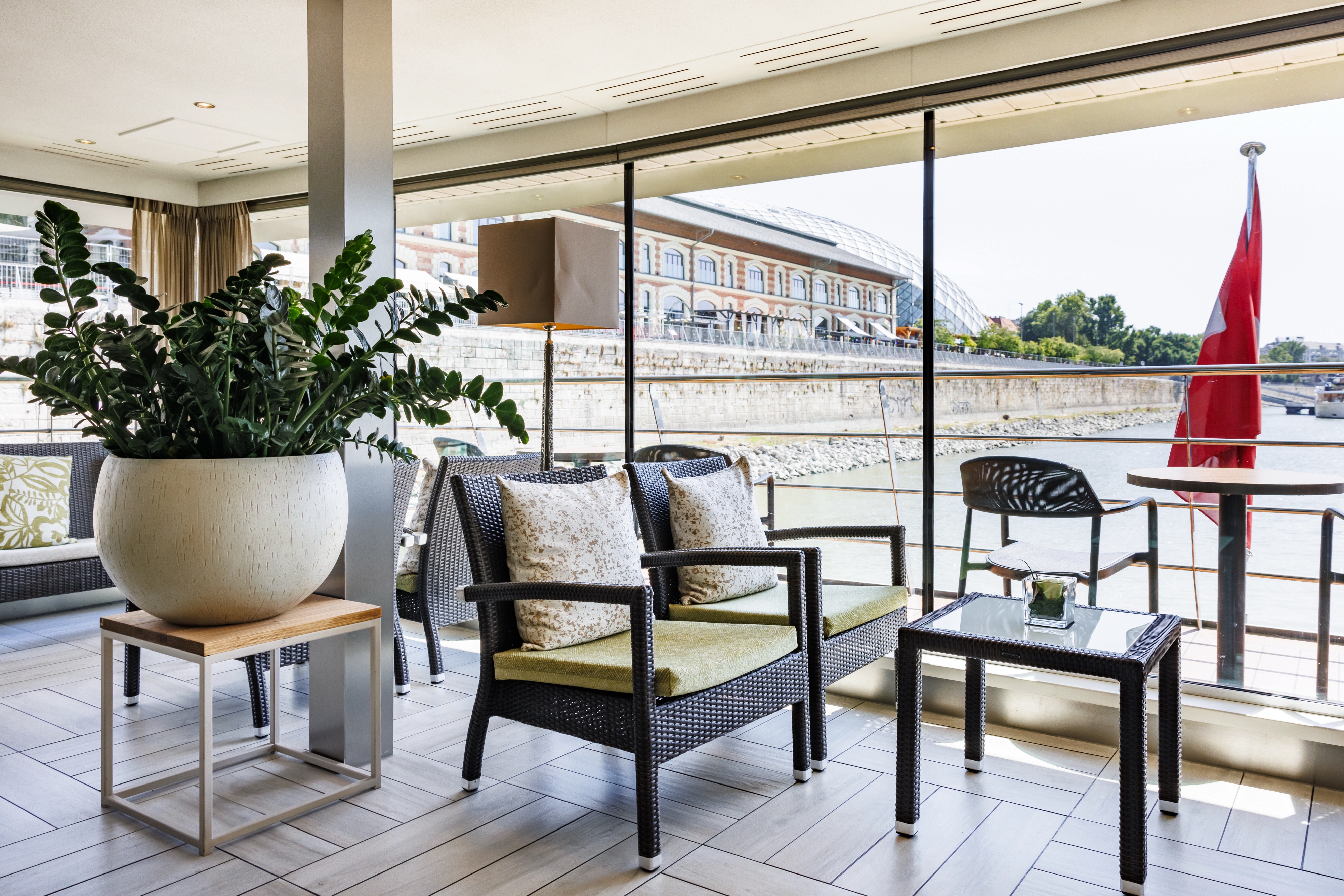 Avalon Impression - Club Lounge